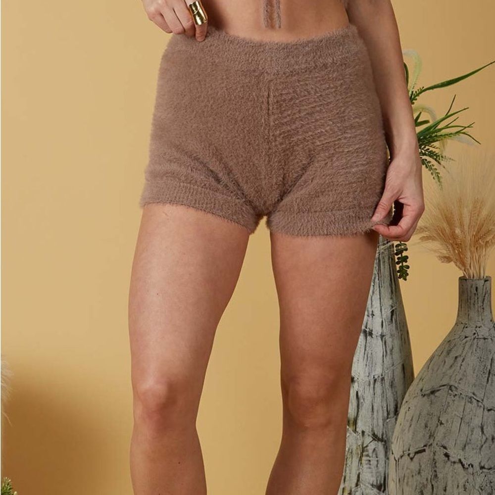 NWT Scandal Italy Serena Soft Fuzzy Shorts XS S M L - Picture 2 of 11